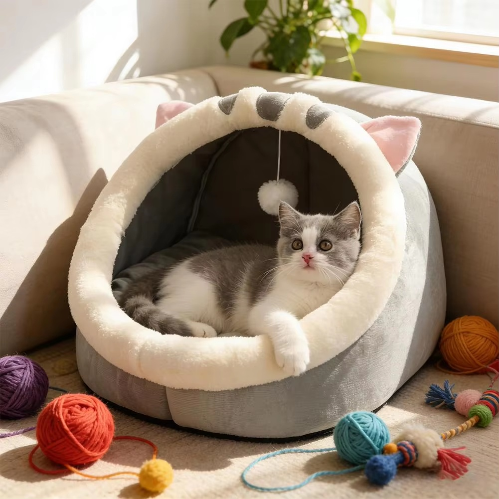CozyDen Closed Cat & Small Dog Bed